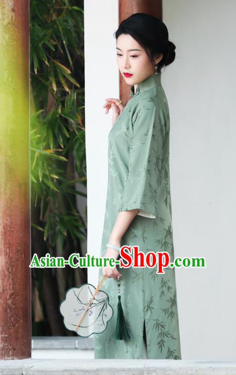 China Traditional Cheongsam Classical Bamboo Leaf Pattern Green Silk Qipao Dress