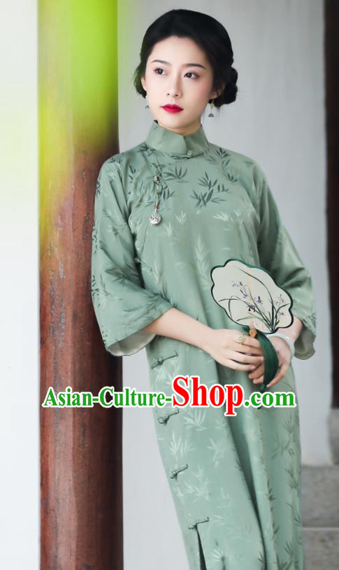China Traditional Cheongsam Classical Bamboo Leaf Pattern Green Silk Qipao Dress