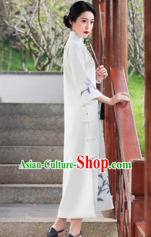 China Classical Embroidered Peony White Qipao Dress National Clothing Traditional Cheongsam