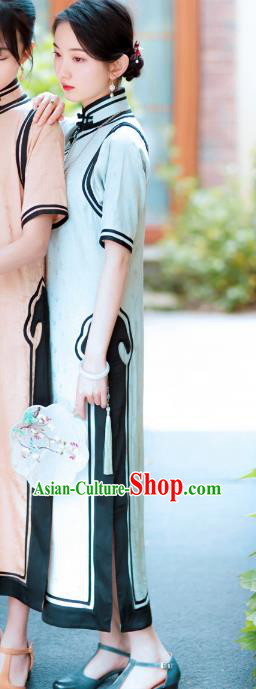 Republic of China Classical Rich Lady Cheongsam Traditional Light Blue Qipao Dress