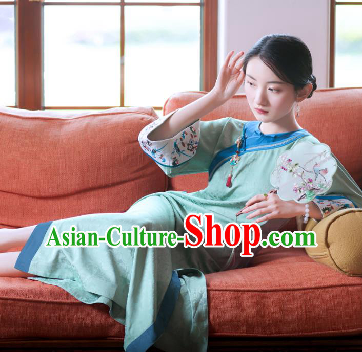 China Classical Wide Sleeve Cheongsam Clothing Traditional Embroidered Light Green Silk Qipao Dress
