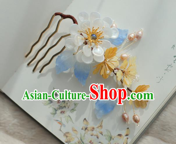 Chinese Handmade Classical White Flower Hair Comb Ancient Ming Dynasty Princess Shell Pearls Hairpin