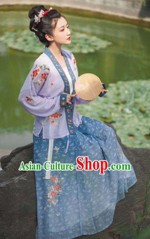 China Traditional Song Dynasty Noble Woman Historical Clothing Ancient Imperial Concubine Embroidered Costumes