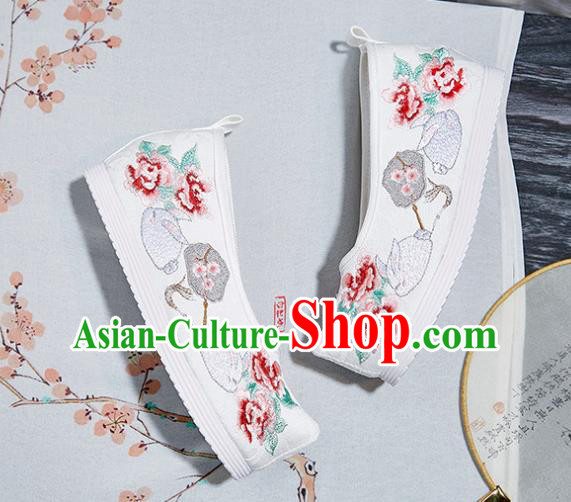 China Handmade Ancient Princess White Cloth Shoes National Embroidered Peony Shoes Traditional Hanfu Shoes