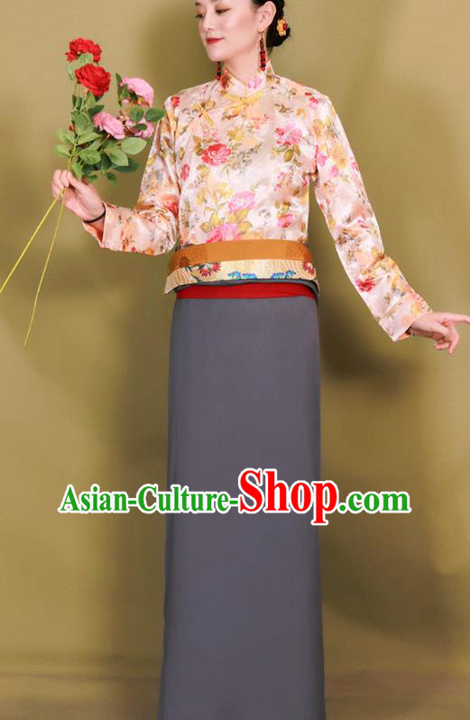 China Traditional Xizang Minority Grey Bola Tibetan Robe Zang Nationality Heishui Dance Clothing