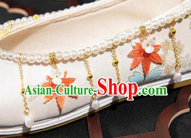 China Embroidered Shoes Traditional Ming Dynasty Princess Shoes Handmade Hanfu White Cloth Shoes