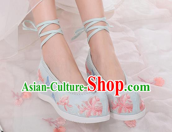 China Handmade Light Blue Cloth Shoes National Woman Shoes Traditional Embroidered Flowers Wedges Shoes