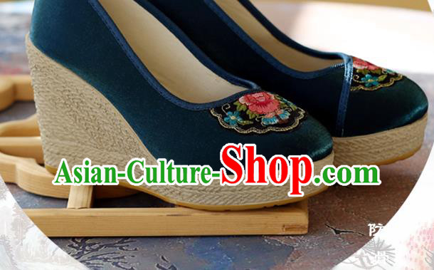 Chinese National Embroidered Flower Deep Blue Shoes Yunnan Ethnic Woman Wedge Heel Shoes