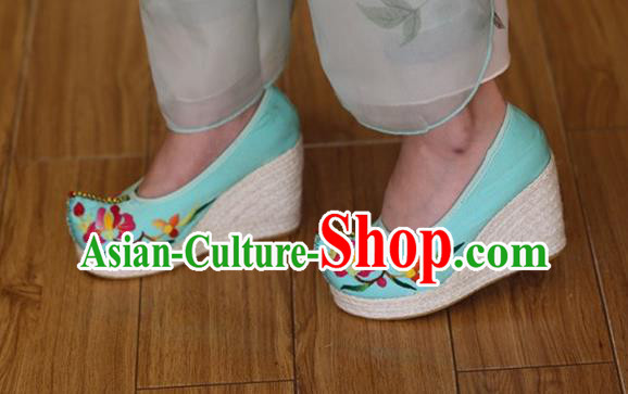 Chinese Yunnan Ethnic Blue Cloth Wedge Heel Shoes National Embroidered Shoes