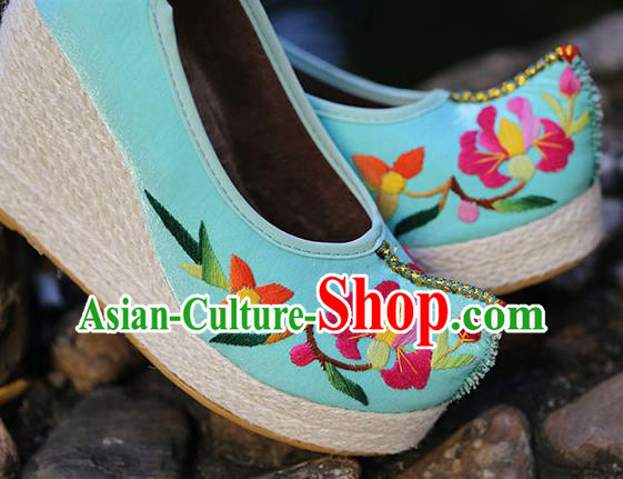 Chinese Yunnan Ethnic Blue Cloth Wedge Heel Shoes National Embroidered Shoes
