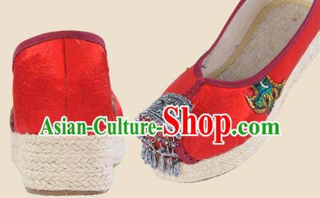 Chinese Yunnan Miao Ethnic Folk Dance Wedge Heel Shoes National Embroidered Red Cloth Shoes