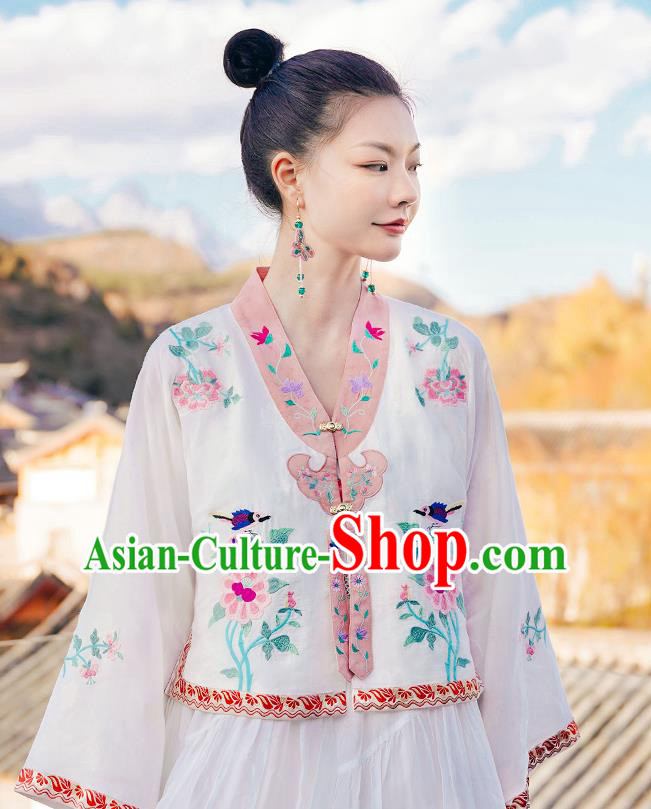 China Traditional Embroidered White Blouse National Tang Suit Upper Outer Garment Clothing