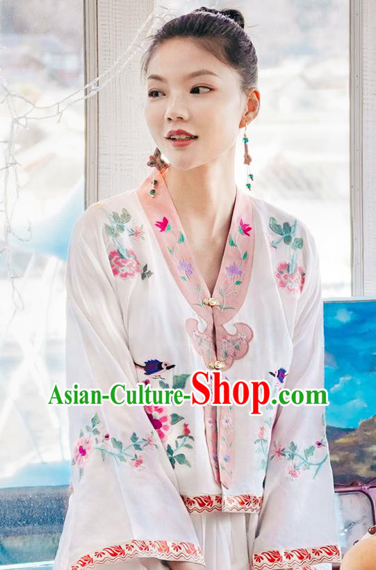 China Traditional Embroidered White Blouse National Tang Suit Upper Outer Garment Clothing