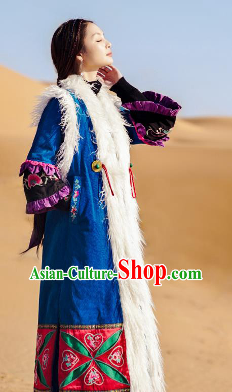 Chinese Traditional Ethnic Woman Outer Garment Costume Tang Suit Embroidered Blue Long Greatcoat