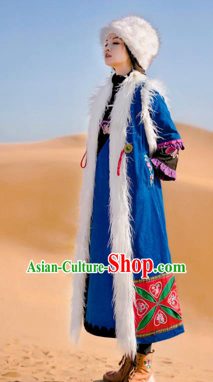 Chinese Traditional Ethnic Woman Outer Garment Costume Tang Suit Embroidered Blue Long Greatcoat
