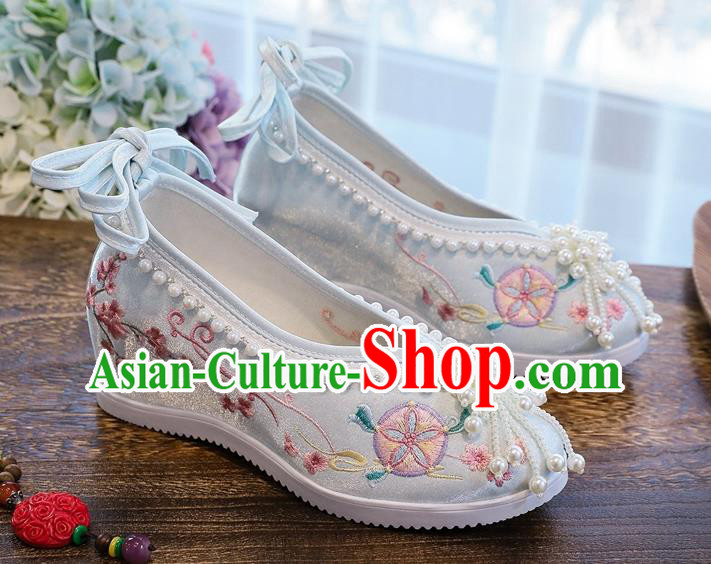 China National Embroidered Shoes Handmade Light Blue Cloth Wedges Shoes Traditional Pearls Tassel Shoes