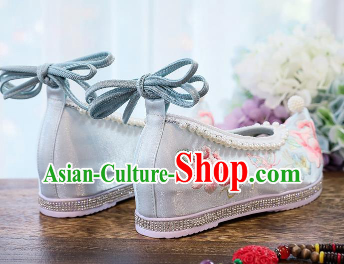 China Handmade Light Blue Satin Shoes Traditional Hanfu Pearls Shoes National Embroidered Peony Shoes