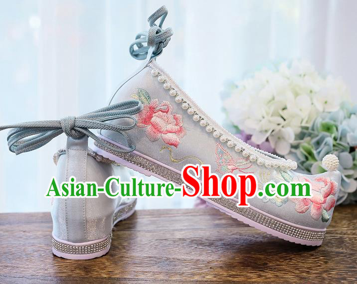 China Handmade Light Blue Satin Shoes Traditional Hanfu Pearls Shoes National Embroidered Peony Shoes