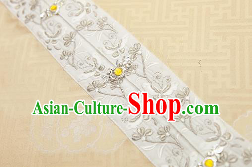 China Ancient Young Beauty Hanfu Garment Traditional Ming Dynasty Noble Lady Historical Clothing