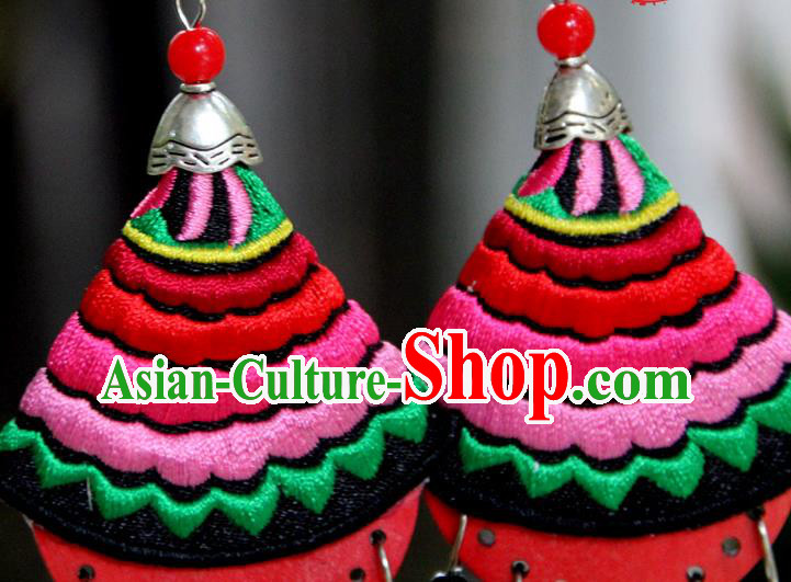 Chinese Handmade Embroidered Red Ear Jewelry National Ear Accessories Yannan Ethnic Woman Earrings