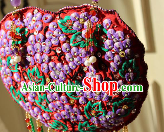 China Handmade Brass Necklet Accessories Traditional Cheongsam Embroidered Red Sachet Tassel Necklace