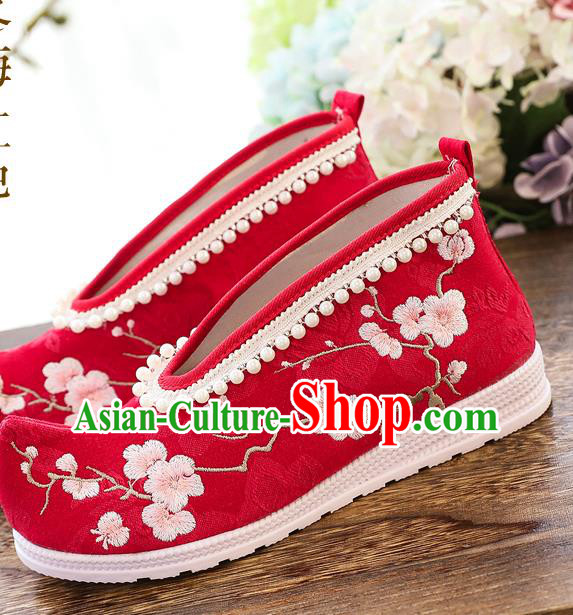 China Ancient Princess Pearls Shoes National Embroidered Plum Red Cloth Shoes Traditional Ming Dynasty Hanfu Shoes