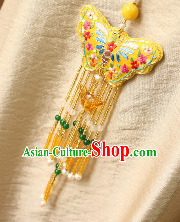 China Handmade Embroidered Yellow Butterfly Sachet Necklet Accessories Traditional Cheongsam Beads Tassel Necklace