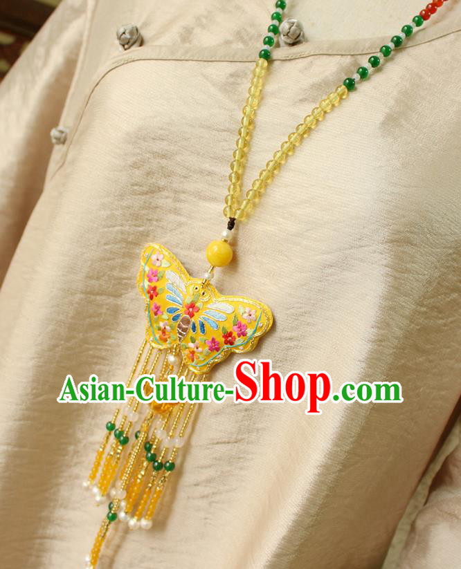 China Handmade Embroidered Yellow Butterfly Sachet Necklet Accessories Traditional Cheongsam Beads Tassel Necklace
