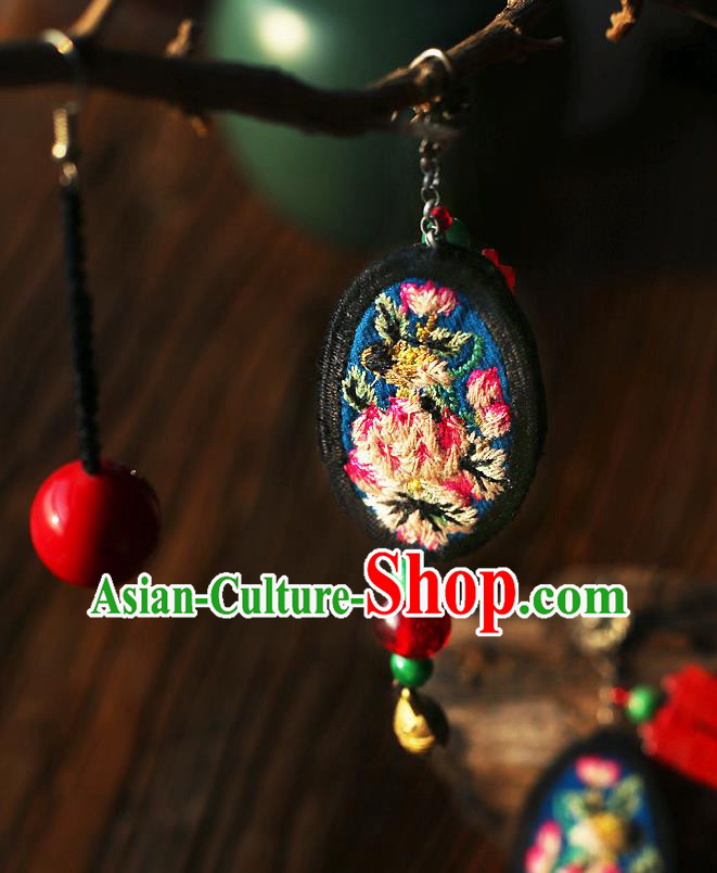 China Traditional Cheongsam Embroidered Ear Accessories National Wedding Golden Bell Earrings