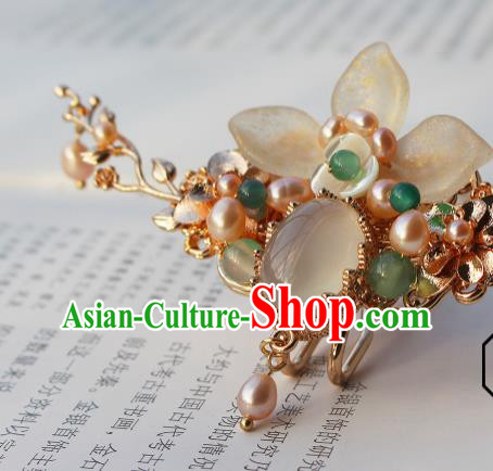 China Ancient Young Beauty Shell Hairpin Traditional Ming Dynasty Court Lady Pearls Hair Stick