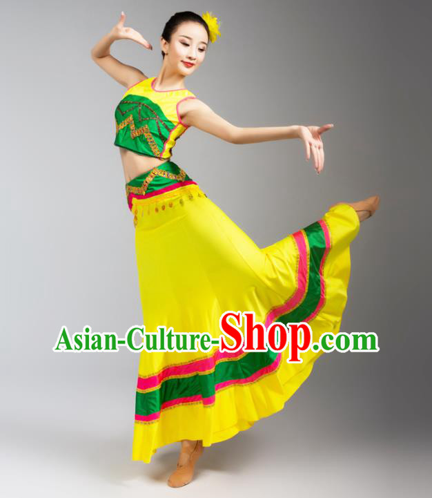 China Yunnan Ethnic Peacock Dance Yellow Dress Outfits Traditional Dai Nationality Woman Clothing