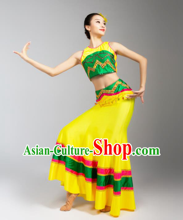 China Yunnan Ethnic Peacock Dance Yellow Dress Outfits Traditional Dai Nationality Woman Clothing