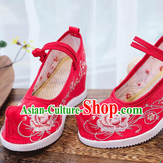 China National Bride Red Cloth Shoes Traditional Wedding Wedge Shoes Embroidered Peony Shoes