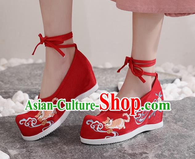 Chinese Traditional Red Satin Wedge Heel Shoes Embroidered Cat Shoes National Woman Shoes