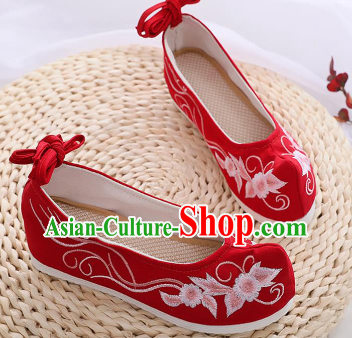 China Wedding Bride Embroidered Shoes Ancient Princess Hanfu Shoes Classical Dance Red Cloth Shoes