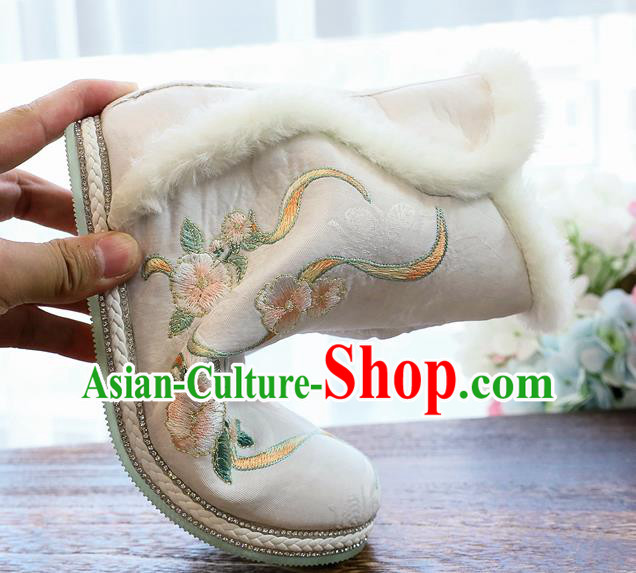 Chinese Embroidered Beige Cloth Boots National Winter Boots Traditional Ancient Swordswoman Shoes