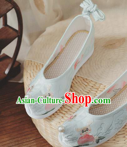 China Embroidered Peach Shoes Handmade Light Blue Cloth Bow Shoes Folk Dance Shoes