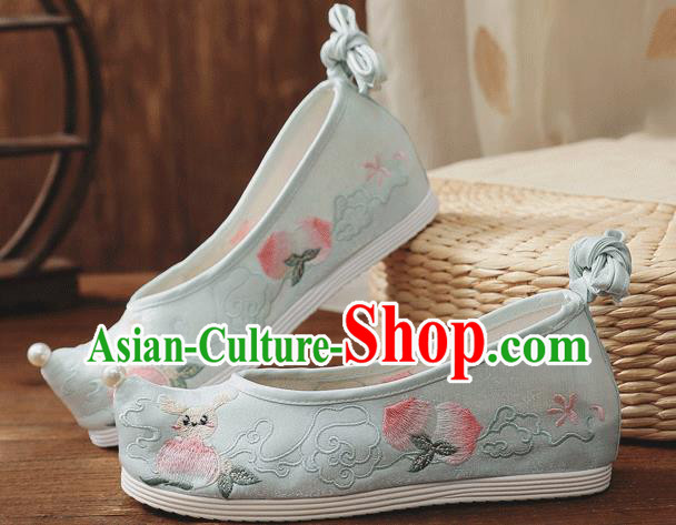 China Embroidered Peach Shoes Handmade Light Blue Cloth Bow Shoes Folk Dance Shoes