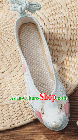 China Embroidered Peach Shoes Handmade Light Blue Cloth Bow Shoes Folk Dance Shoes