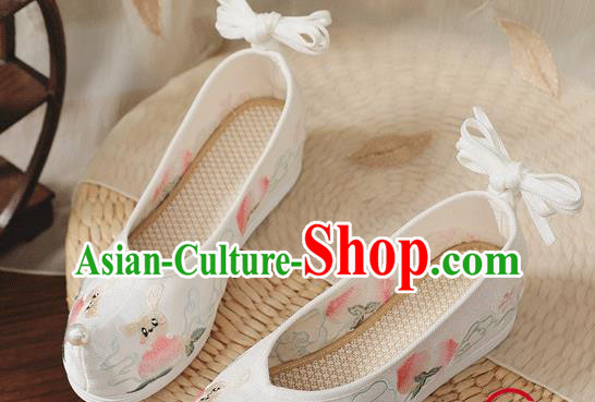 China Handmade White Cloth Bow Shoes Embroidered Peach Shoes Folk Dance Shoes