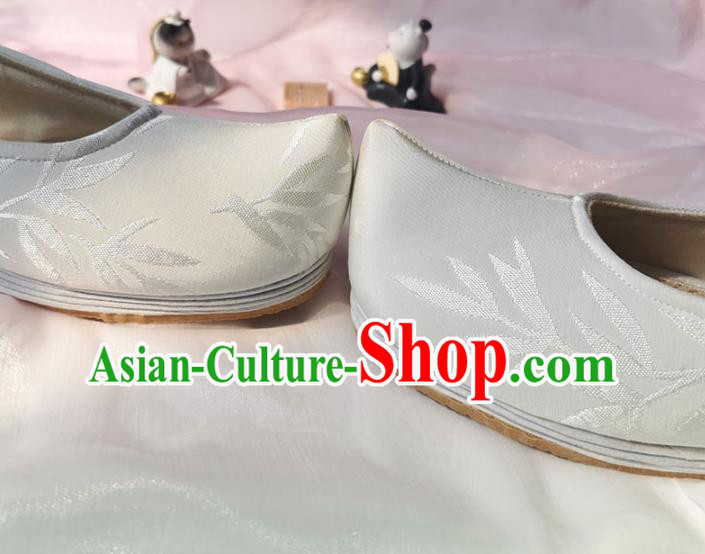 Chinese Ancient Swordsman Shoes Traditional Ming Dynasty Scholar Shoes White Cloth Bow Shoes