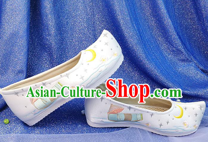 China Traditional Hanfu Embroidered Shoes Ancient Young Lady Shoes Classical Dance Shoes