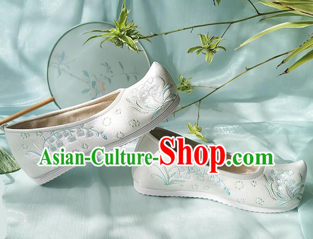 China Classical Dance Shoes Traditional Hanfu Embroidered Shoes Ancient Young Lady Shoes