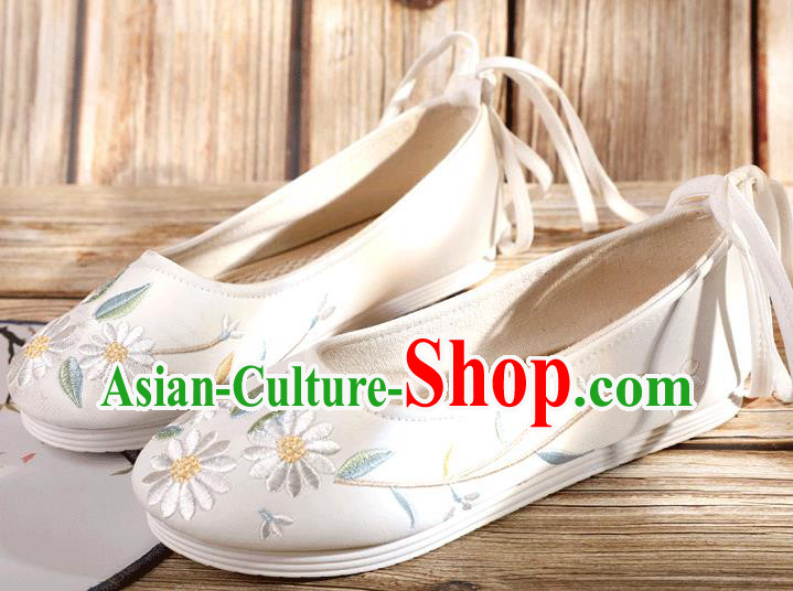 China Embroidery Daisy Shoes National Female Shoes Traditional Folk Dance Shoes