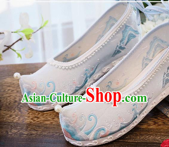 China Traditional Hanfu Embroidered Wave Shoes Handmade Folk Dance Pearls Shoes National Woman Light Blue Shoes