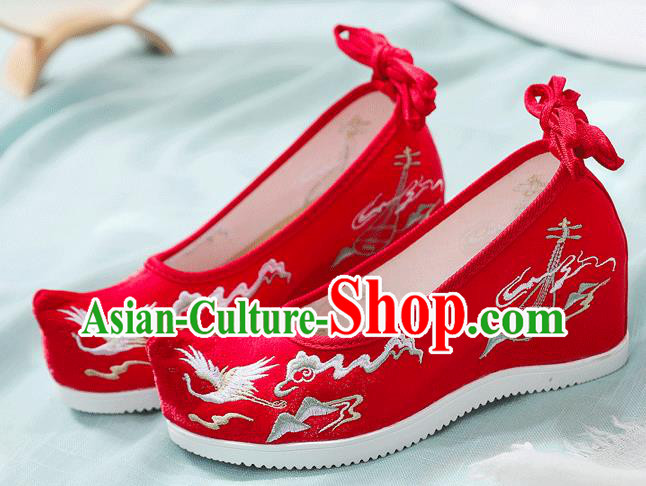 China Red Embroidered Cloud Crane Shoes Traditional Wedding Bride Shoes Handmade Wedge Shoes