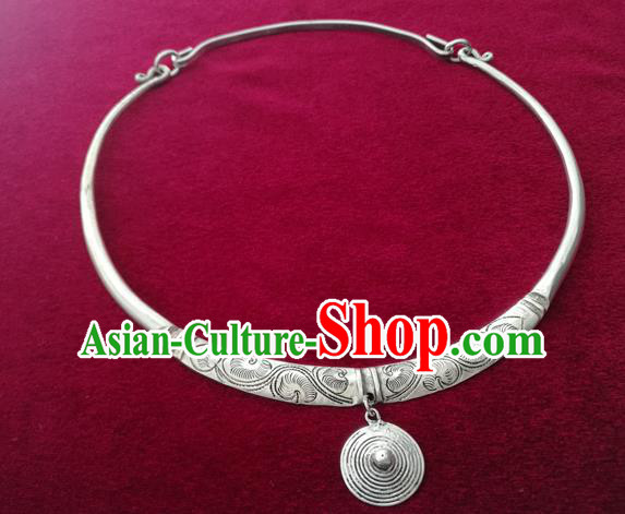 Chinese Handmade Silver Carving Necklet Hmong Ethnic Wedding Jewelry Accessories