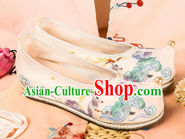 Chinese Traditional Hanfu Footwear Ancient Ming Dynasty Princess Shoes Embroidered Deer White Satin Shoes
