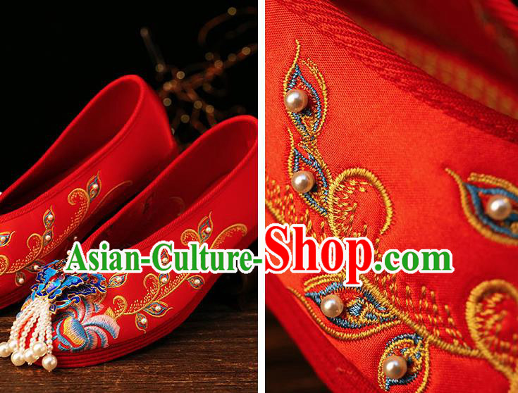 Chinese Cloisonne Butterfly Shoes Traditional Xiuhe Red Cloth Shoes Classical Wedding Bride Shoes