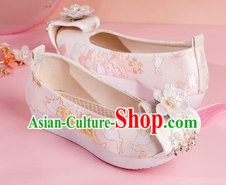 China Traditional Ming Dynasty Princess Shoes Ancient Hanfu Shoes Handmade Beige Brocade Shoes